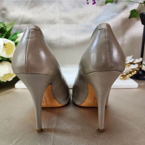 Authentic Givenchy Oyster Grey Leather Platform Heels EUC - Picture 9 of 15